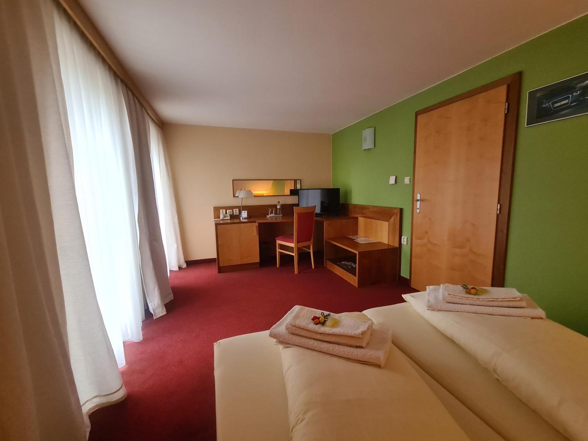 Penzion Kovox Staskov Bagian luar foto